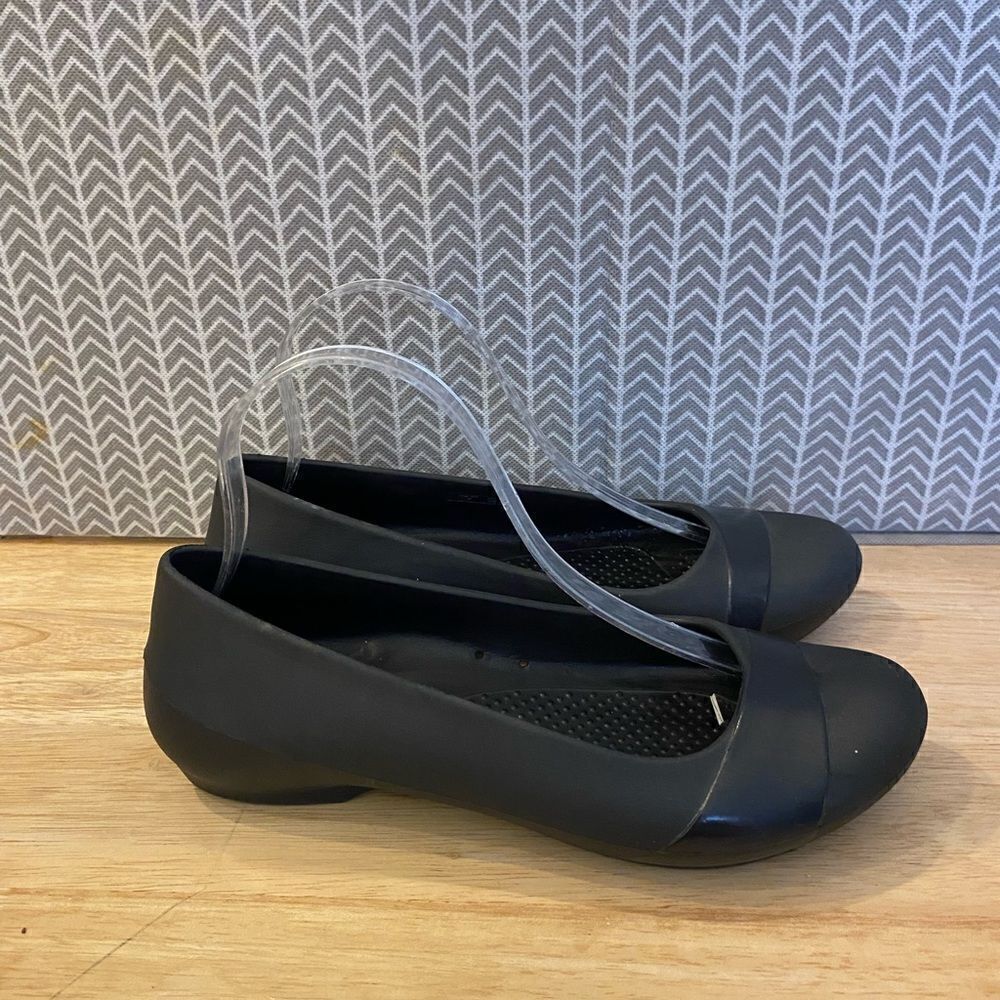 ✅Crocs Giannna ballet flats Sz 8